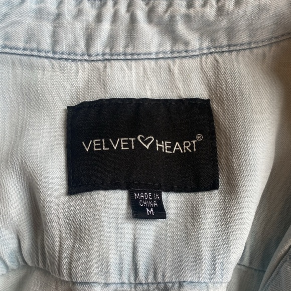 Velvet Heart light denim style button down dress - Picture 8 of 9